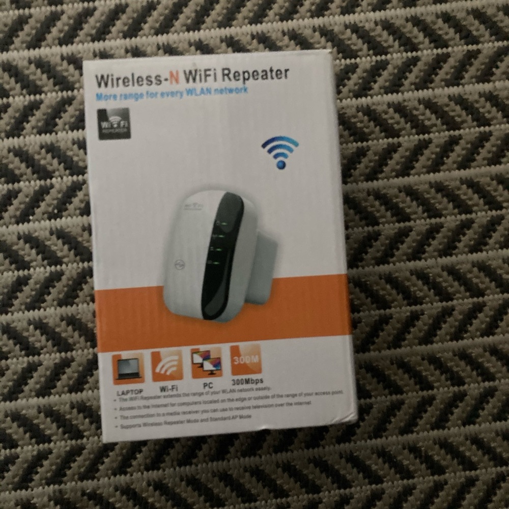 Small WiFi repeater use works great